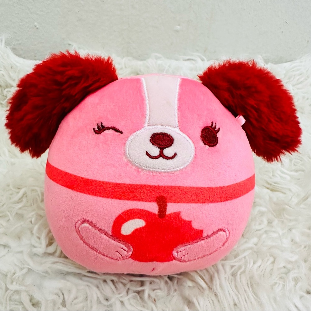 Disney Mystery Scented Squishmallows Red LADY and the Tramp with Apple 5” NWOB